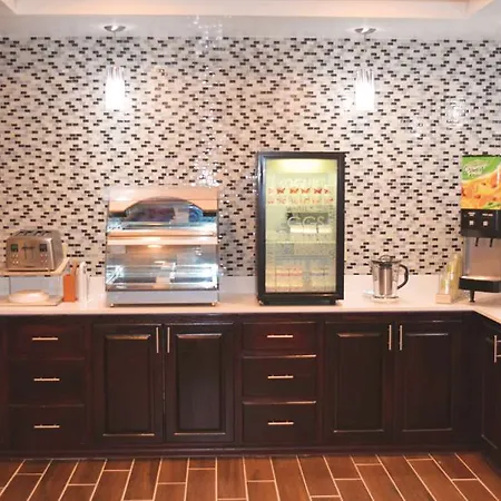 La Quinta By Wyndham Norwich-Plainfield-Casino 